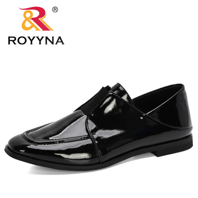 

ROYYNA 2020 New Designers Patent Leather Round Toe Comfortable Ladies Pumps Wedding Shoes Offfice Shoes Feminimo Trendy Comfy