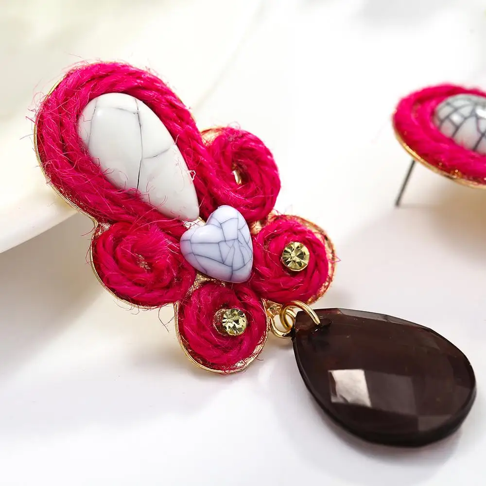 

Vintage Woven Straw Crystal Pendant Earrings Rhinestone Pattern Jadeite Earrings Fashion Glossy Fish Scale Shape Hoop Earrings.