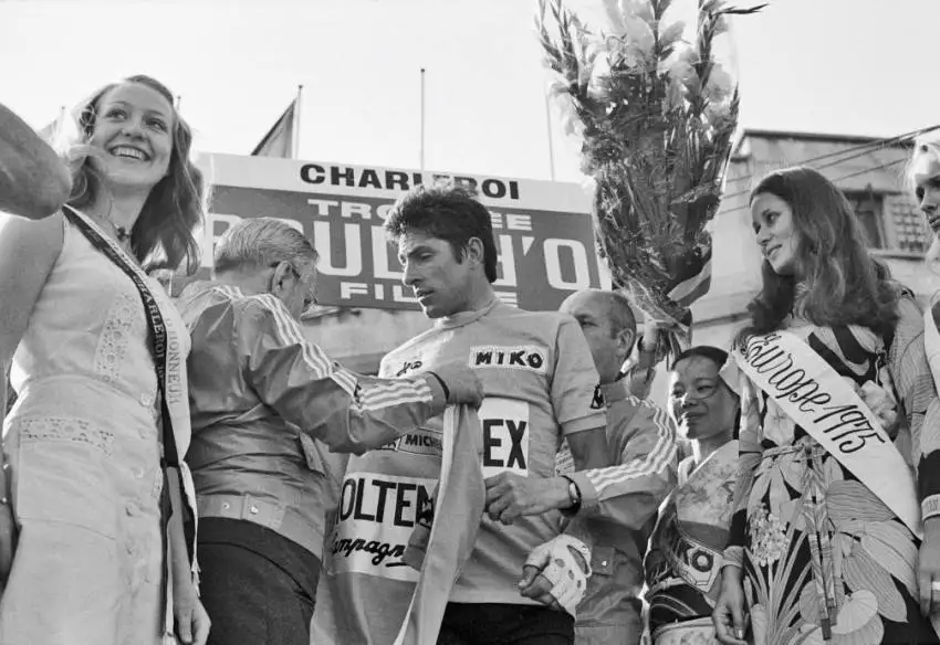 Велосипедная езда 1975 фотография велосипеда Летающий голландец классические