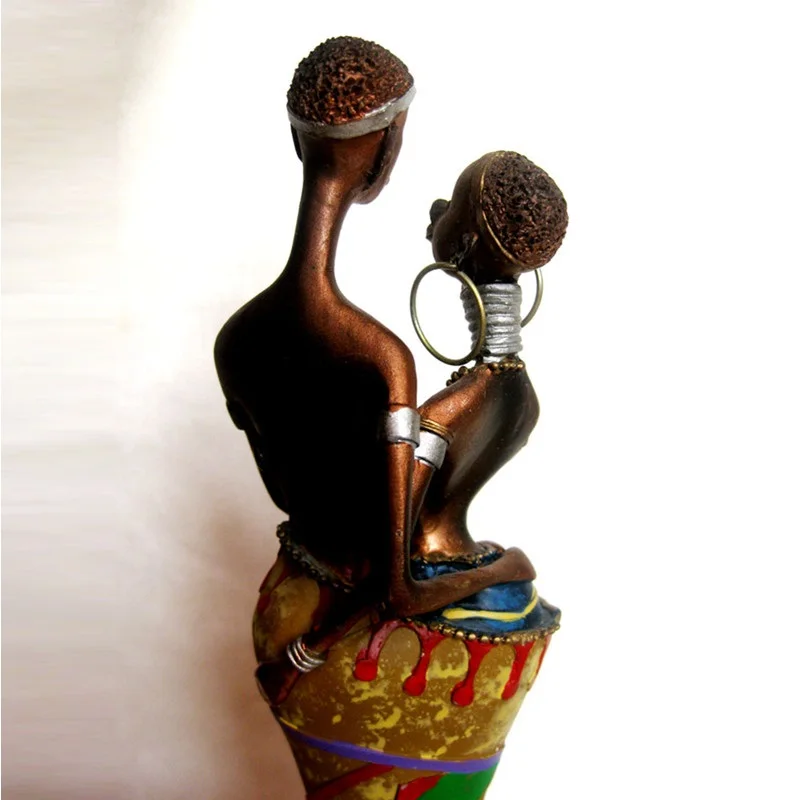 

Resin Exotic Abstraction Black People Loves Art&Craft Statue Creative TV Cabinet Ornaments Valentine's Day Gift X3760