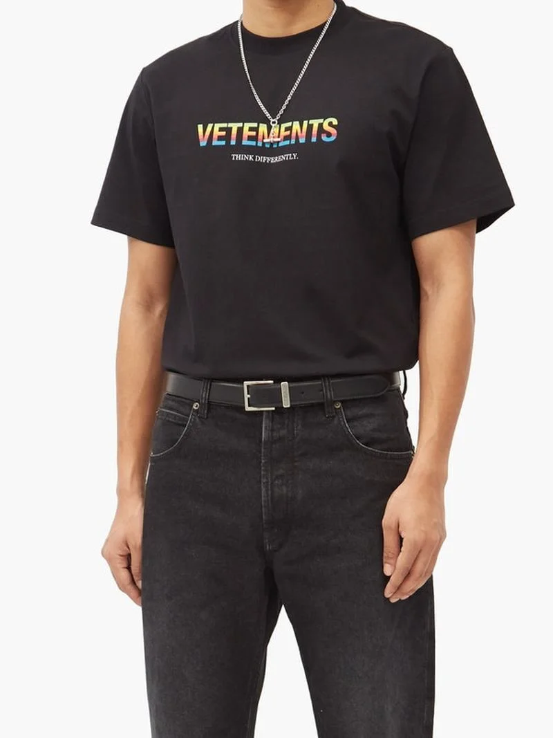 

22SS Color Letter Printing Pure Cotton EU Size Vetements T Shirts Men Women Fashion Summer Wholesale Clothes Viking