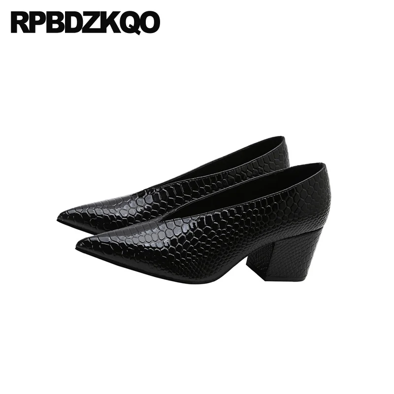 Туфли-лодочки женские из лакированной кожи на толстом каблуке средней высоты с