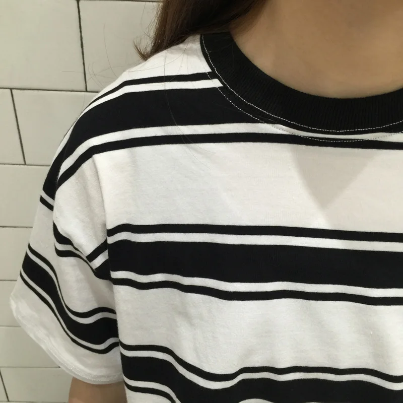 Женская футболка в полоску с коротким рукавом и круглым воротником Повседневная