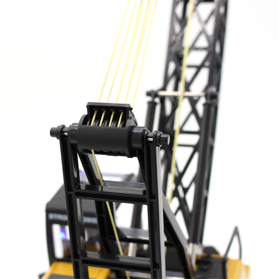 

Huina 1572 Remote Control 1/14 scale 15 channels RC Crawler Crane construction toy shipping from EU to EU territories ONLY