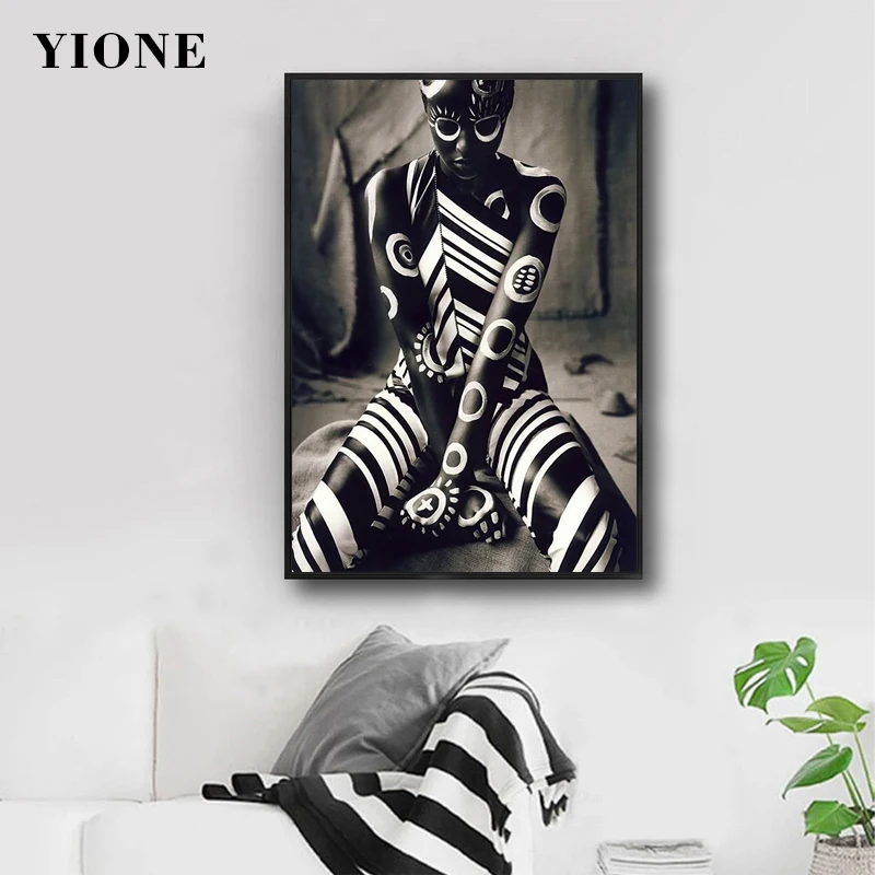 

Black and White African Woman Body Doodle Canvas Painting Modern Abstract Graffiti Figure Art Poster Wall Prints Picture Decor
