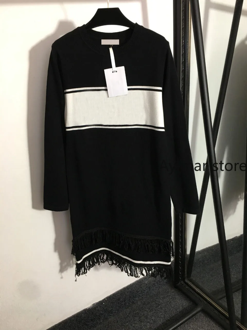 

High quality 2021 autumn winter women's letter jacquard tassel round neck sweater long sleeve knitted dress