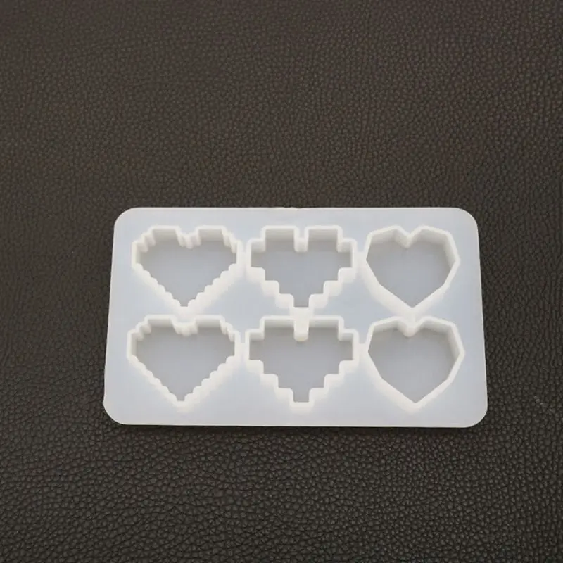 

Crystal Epoxy UV Resin Mold Pixel Love Heart Shape High Mirror DIY Handmade Pendant Silicone Molds R58E