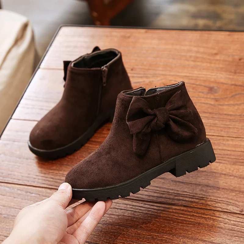 Новинка 2019 замшевые ботинки для девочек детские осенние ботильоны модные с