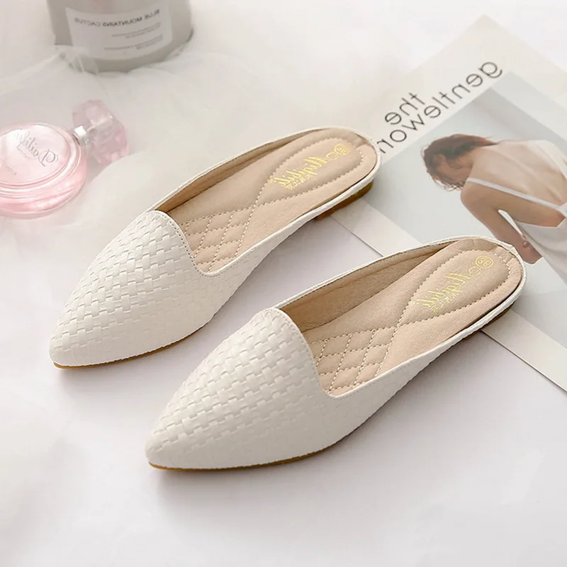 

High Quality Women Pointed Toe flat Slide Sandals Summer Slippers shoe Cane Woven Beach spike Shoes Woman Mule Flat Sandals