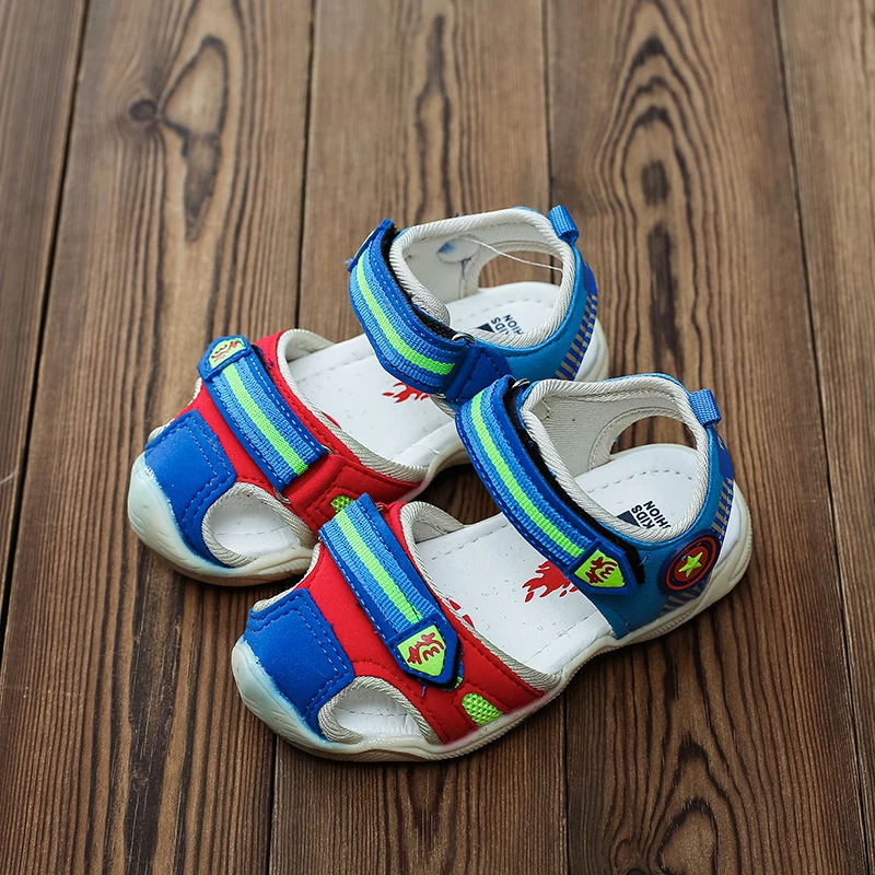 Лидер продаж детская обувь с подсветкой летняя новая модная для мальчиков Baotou