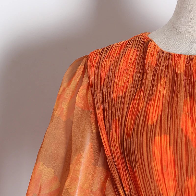 Плиссированное платье с оборками и цветочным принтом рукавами-фонариками