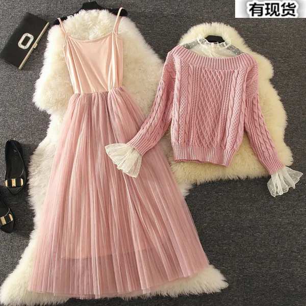 

Женский трикотажный костюм из майки и шортов, без рукавов