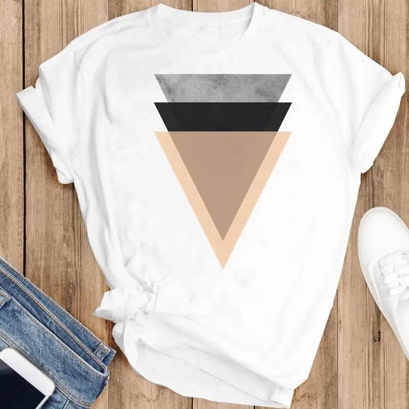 

Женская футболка в полоску, с коротким рукавом и принтом