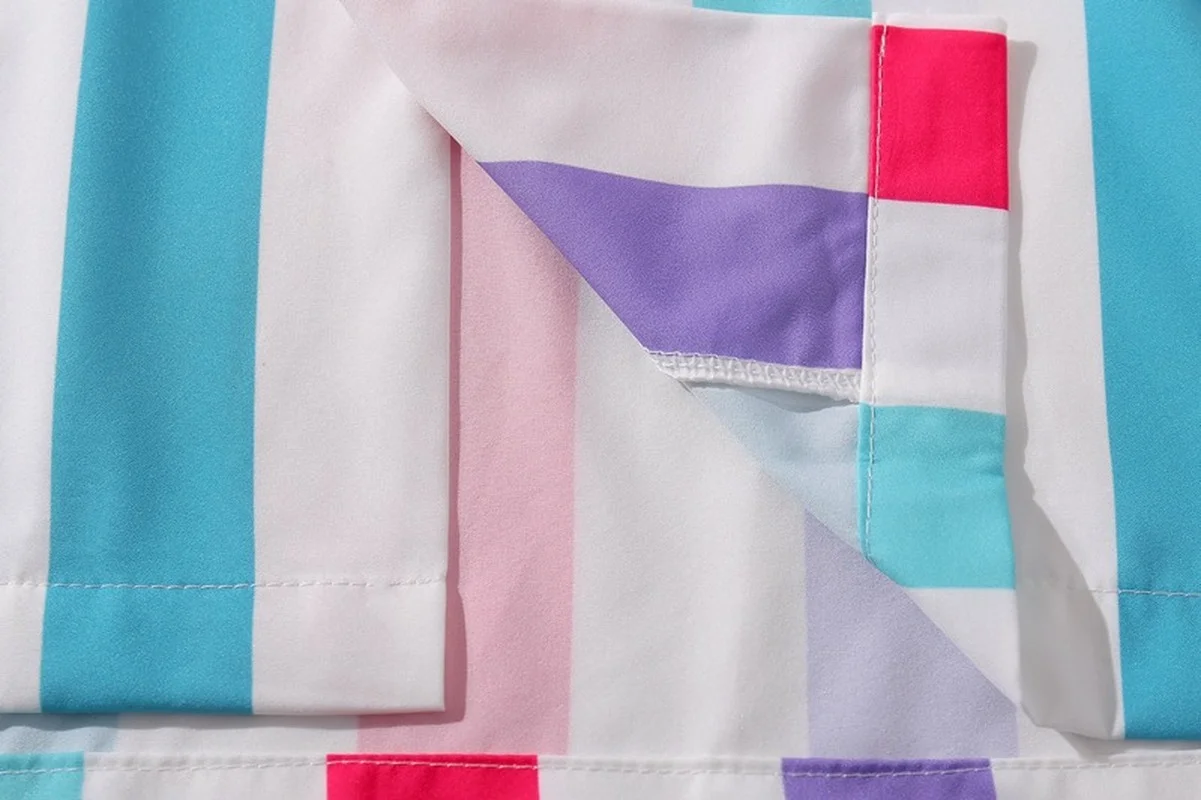 

Summer Colorful Striped Men Shirt Lapel Streetwear Blouse Casual Loose Short Sleeve Fashion Hawaiian Beach Shirts for Men