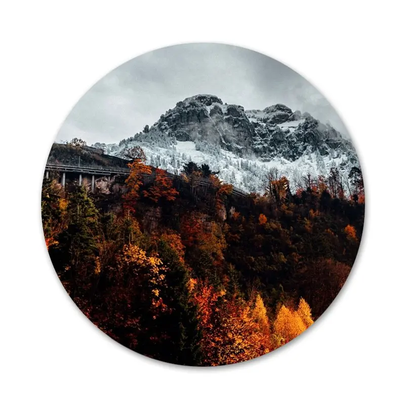 Крутой горный лес облака Значки значки значок Металлические для одежды рюкзака