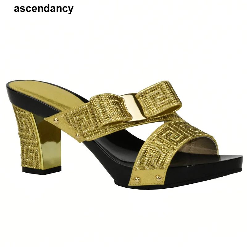 Женские свадебные туфли в итальянском стиле со стразами нигерийском золотистого