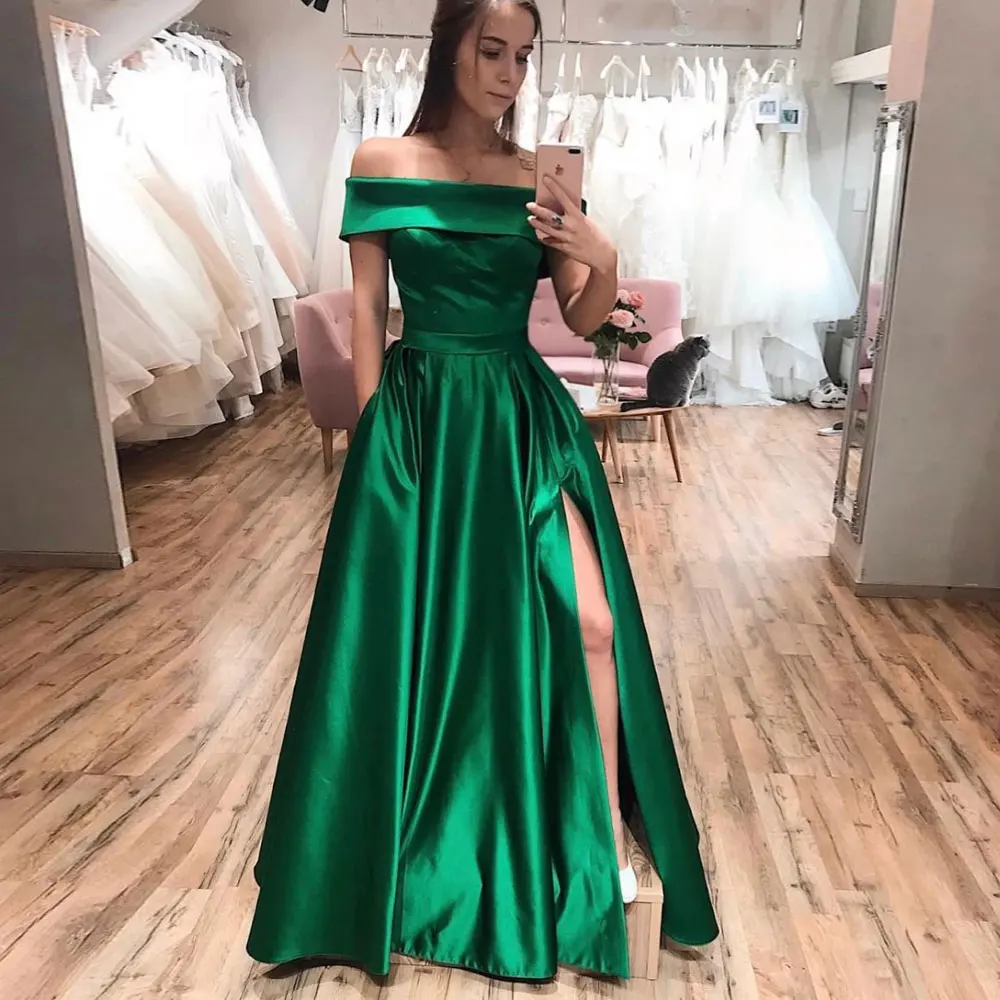 

Green A-line Evening Dresses Off-the-shoulder Sweep/Brush Party Gowns Floor length Front/Side Slit Sleeveless 2021Party Dresses