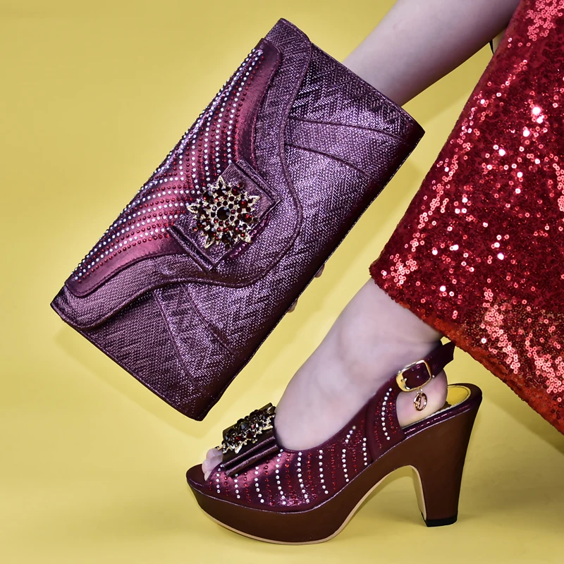 Последние Свадебные туфли и сумочка в африканском стиле комплекте украшенная