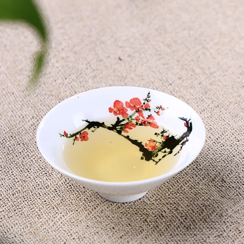 Plum blossom Цзиндэчжэнь дропшиппинг чайный набор ручная роспись Ли кунг-фу чайная чашка pu черный чай tieguanyin керамические маленькие чашки - Цвет: Plum blossom