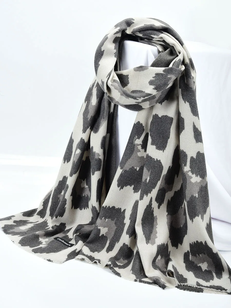 

Ladies New Fashion Leopard Patchwork Viscose Shawl Scarf Autumn Winter Muffler Headband Foulard Sjaal Wrap Hijab Snood SF1335