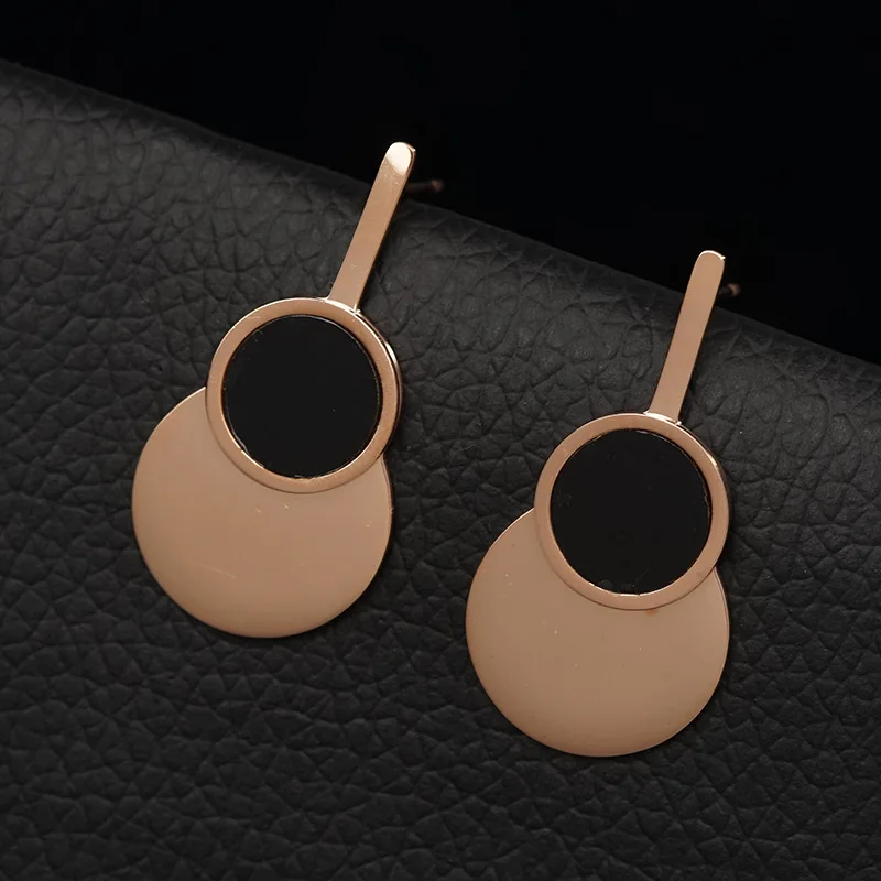 

European new earrings black shell gourd shaped personality trend Earrings temperament fashion simple Circle Earrings for women