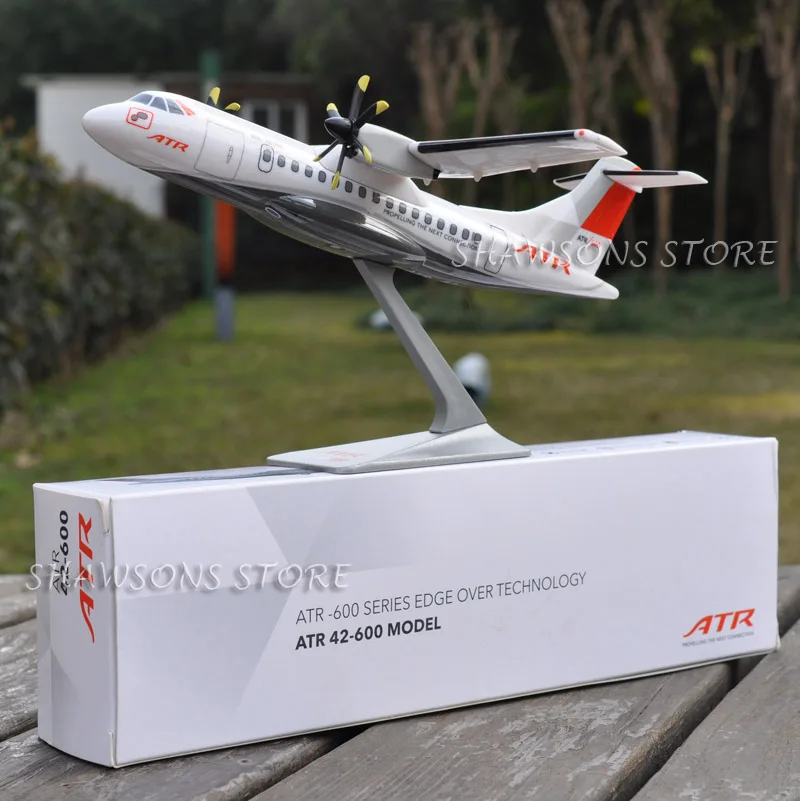 1:100 Масштаб Модель самолета коллекция ATR 42-600 авиалайнер миниатюрная Игрушечная копия самолета