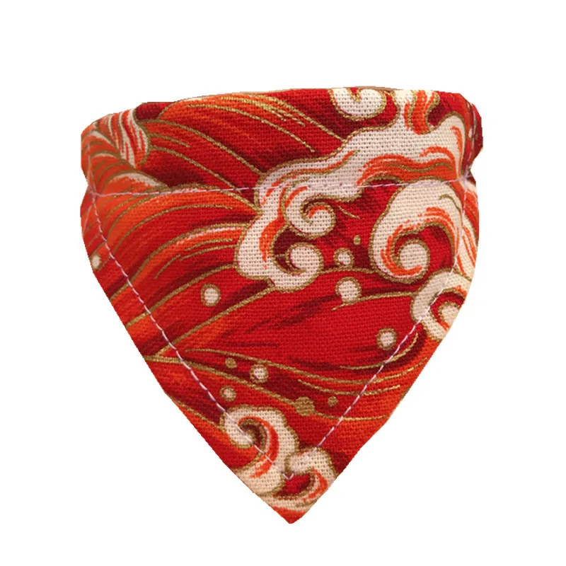 

Handmade pet triangle scarf dog saliva scarf cat Japanese Hefeng scarf square scarf jewelry pet products