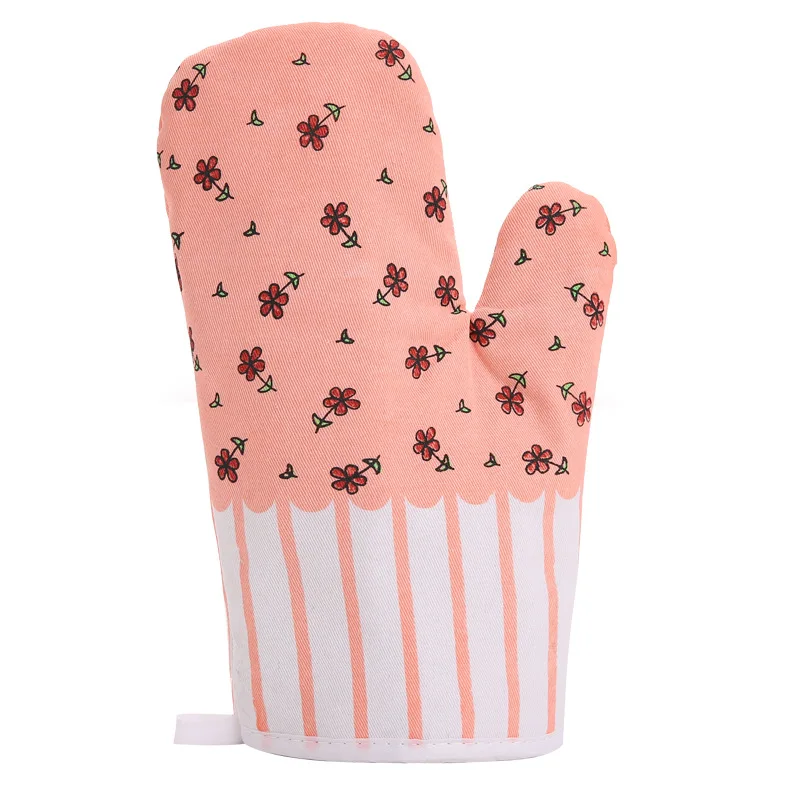 

Thickened high temperature resistant and heat insulation gloves for baking