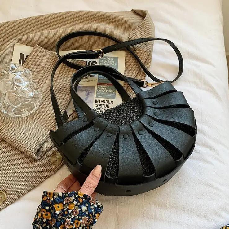 

Woven Tote Bag Summer Messenger Bag For Women Hhigh-quality PU Leather Handbags Travel Shoulder Bag Fashion Female Saddle Bags