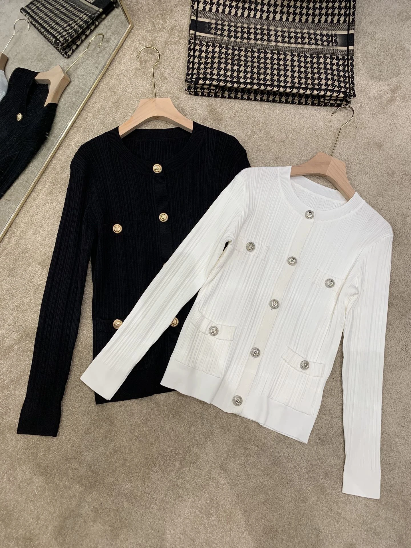 

Fashion High Autumn Quality Women Knitted Cardigans Coat For Ladies Casual Sweater 2 Color Gdnz 9.23