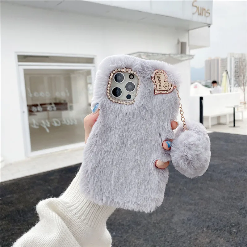 

Cute Warm Winter Plush Fur Covers For Samsung S21 Ultra S20 FE Note 8 9 10 Pro Luxury Love Pendant Plush Soft Phone Case Coque