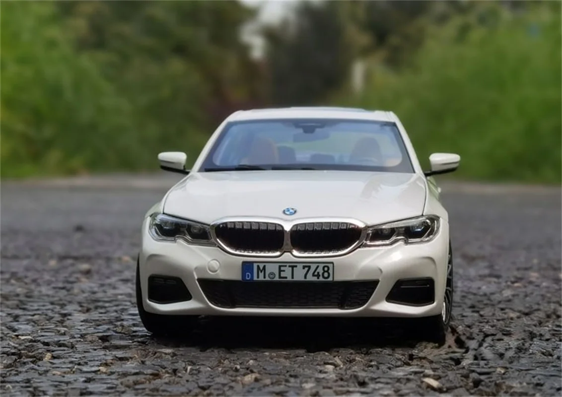 

Norev 1/18 для BMW 3 серии G20 330i 2019 металлическая литая модель автомобиля игрушки Подарки белый/серый подарок дисплей коллекция украшений