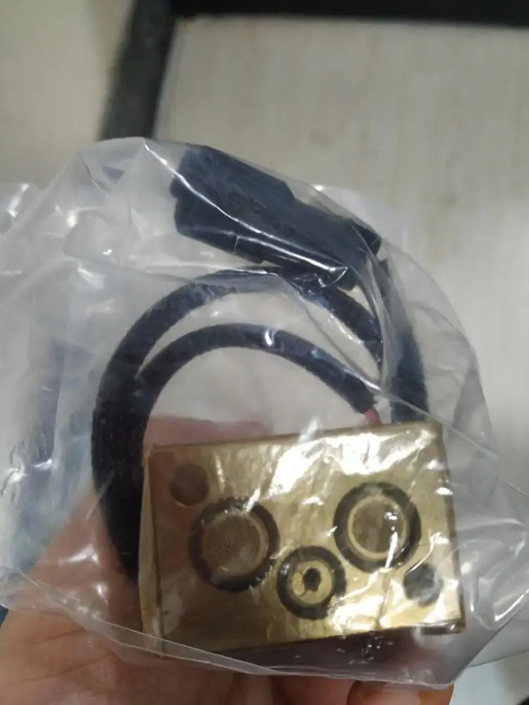 

57400 57500 Main pump solenoid valve Pc200-8 main pump package rocking chocolate LS valve Solenoid valve 7022157400