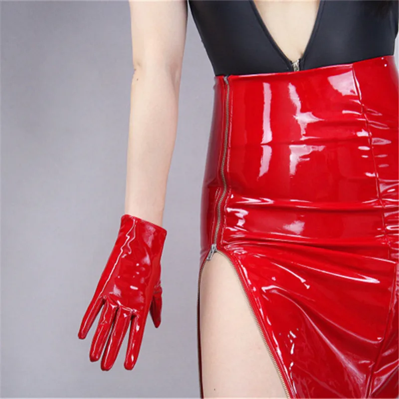 Leather red Новинка, 21 см, короткие перчатки с сенсорным экраном, искусственная кожа, лакированная кожа, темно-коричневые, кофейные, черные, белые женские перчатки из искусственной кожи, WPU98-21 - Цвет: Leather red