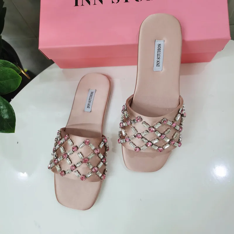 

Slippers for women wearing slippers for women 2021 summer rhinestone flat slippers with rivet slippers for women summer