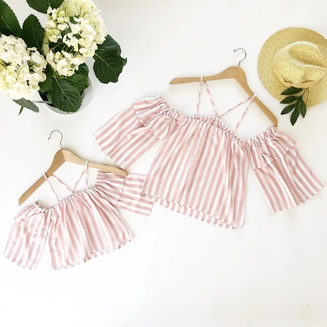 

New 2021 Mother Daughter T-Shirts Slash Neck Striped Print Halter T Shirts Tops Mom and Daughter T-Shirt Family Matching Clothes