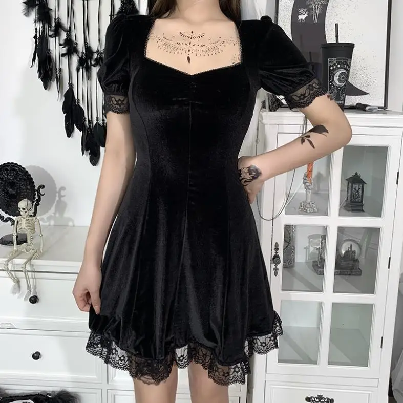 

Women Dark Velvet Elegant Mini Dress Aesthetic Lace Puff Sleeve Slim Dresses Vintage Goth Streetwear High Waist Party Dress