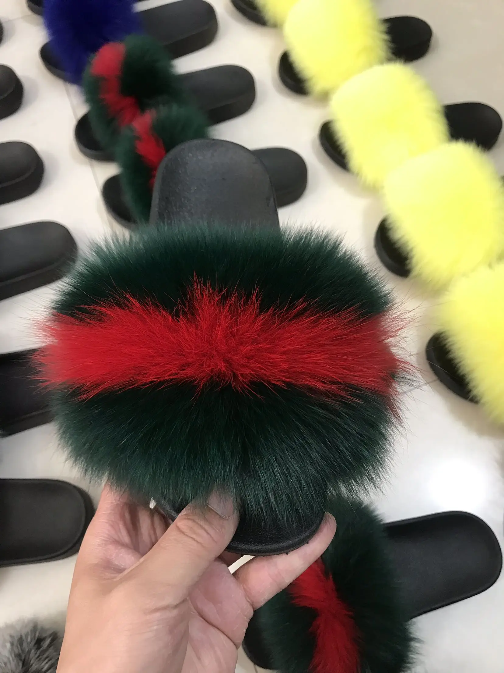 

Wholesale 100% Real Fox Slippers Kids Winter Fur Child Home Slides Girls sliders Raccoon Fluffy Chinelo Flats Beach Summer