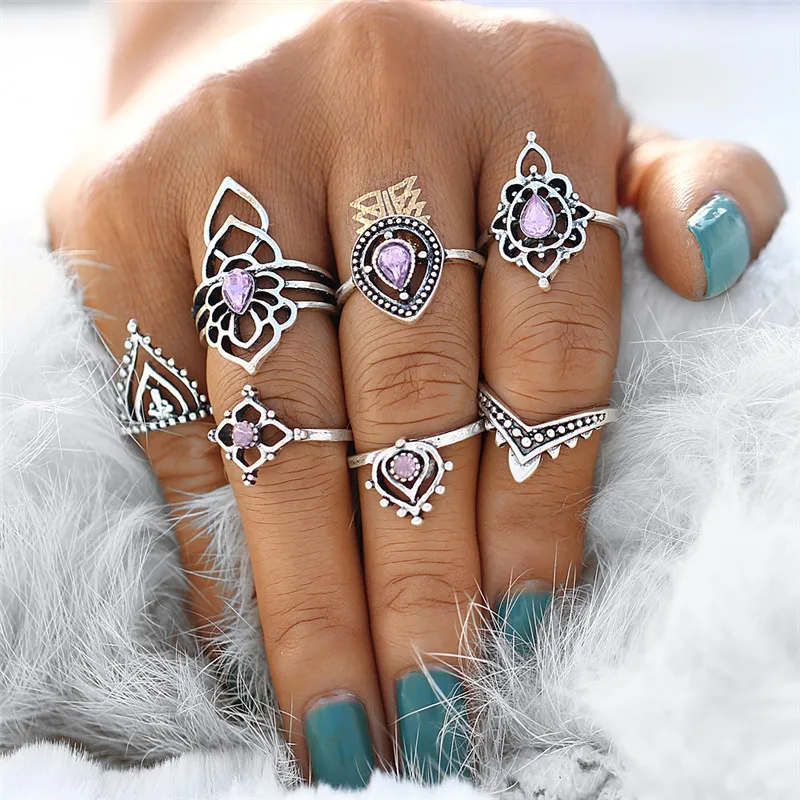 

7Pcs/Lot Fashion Jewelry Retro Purple Crystal Ring Set Hollow Flower Rhinestone Triangle Joint Alloy Feminine Ring Accessories