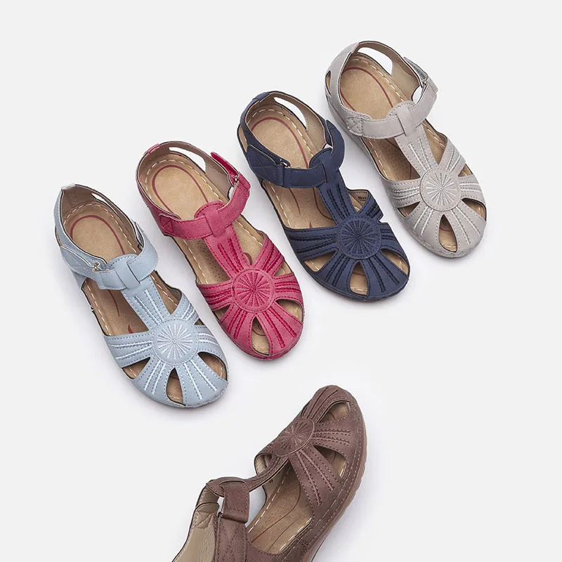 

Модная женская обувь 2021 круглый носок туфли-сабо на танкетке женские сандалии на нескользящей подошве больших Размеры класса люкс на плоск...