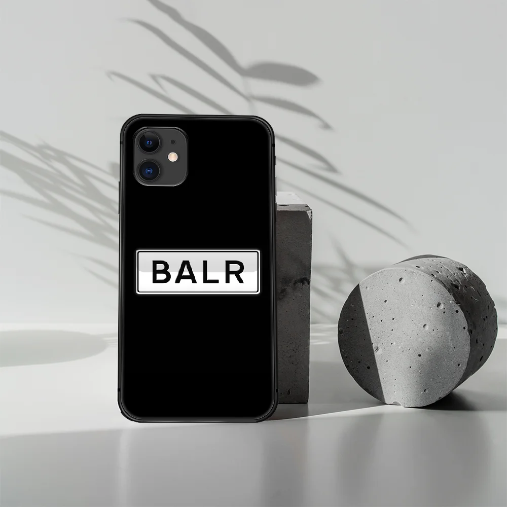 

Fashion luxury brand Phone Case Cover Hull For iphone 5 5s se 2020 6 6s 7 8 12 mini plus X XS XR 11 PRO MAX black Shell Soft