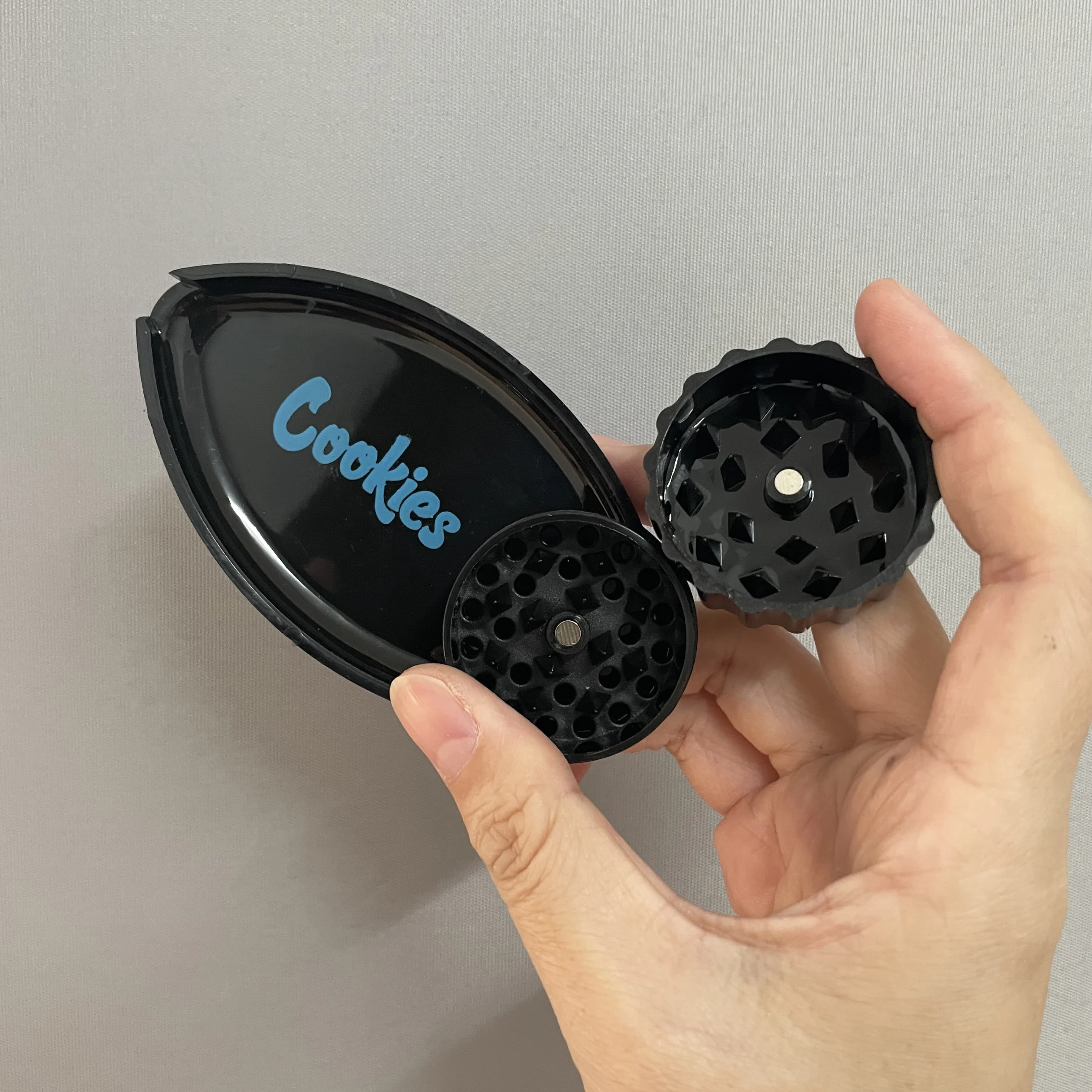 2 IN 1 Herb Grinder with Mini Tray Plastic Wholesale | Дом и сад