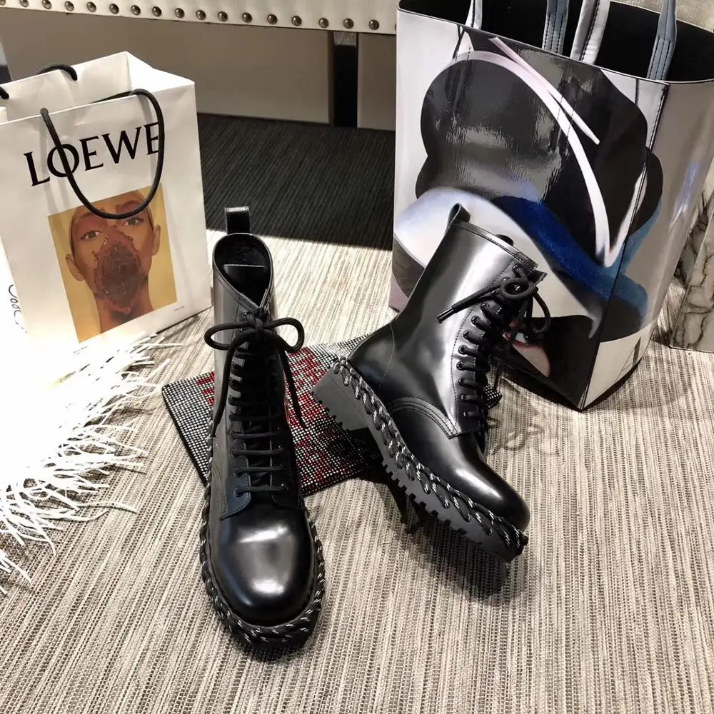 Zapatos de mujer; женские ботильоны из натуральной кожи черного цвета; модные шнурки; Ботинки martin с декором; сезон весна-зима; теплые короткие ботинки