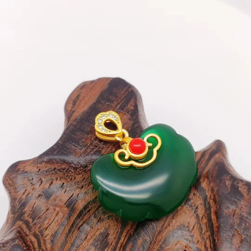 

OMHXFC Jewelry Wholesale YM663 European Fashion Woman Party Birthday Wedding Gift Vintage Peace Buckle 24KT Gold Pendant Charm