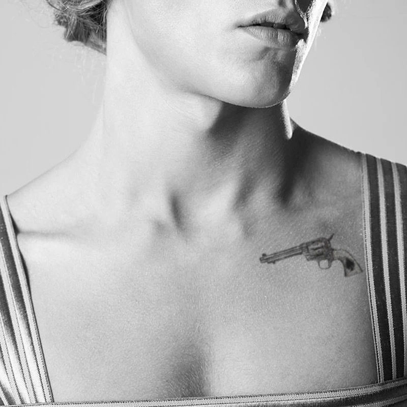 Пики рука Временные татуировки Стикеры пистолет розы Водонепроницаемый