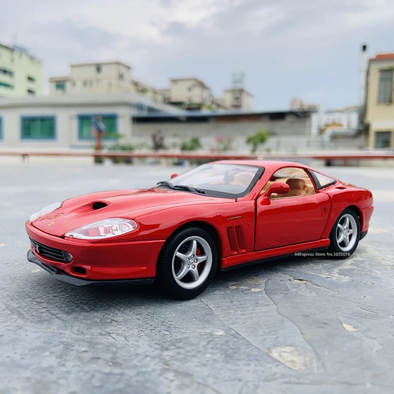 Bburago коллекция Ferrari 550 1:24 авторизованный производитель модель автомобиля из