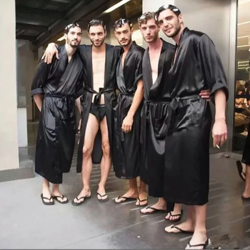 

Groomsman Robe Summer Casual Sleepwear V-neck Kimono Yukata Bathrobe Gown Men Silk Satin Nightgown Nightwear Home Clothes Xxl