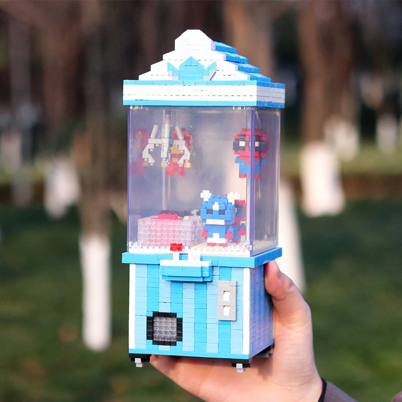 

HC Anime 9064 Hero Clip Doll Machine Catcher 3D Model Building Blocks Kit DIY Mini Diamond Bricks Toys for Kids Children Gifts