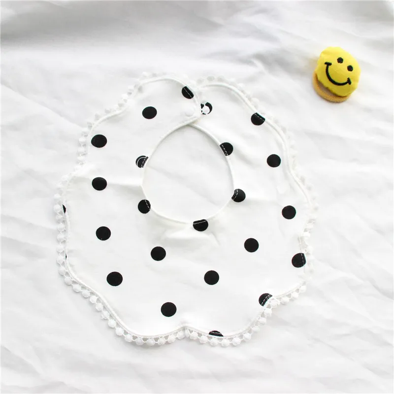 

Korean Style Baby Boy Saliva Towel Lace Baby Girl Polka Dot Small Fresh Pure Cotton Absorbent Baby Child Bib