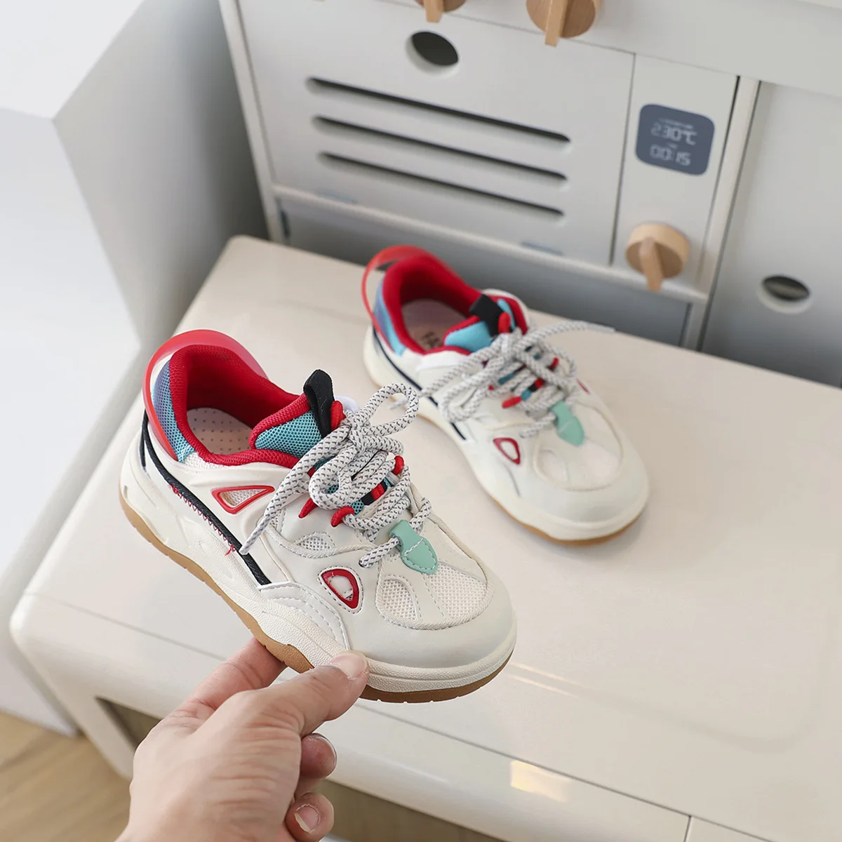

2022 New Spring Children's Shoes Sneakers for Boys and Girls High Quality Kids Skate Shoes Fashion Casual Sneakers for Children